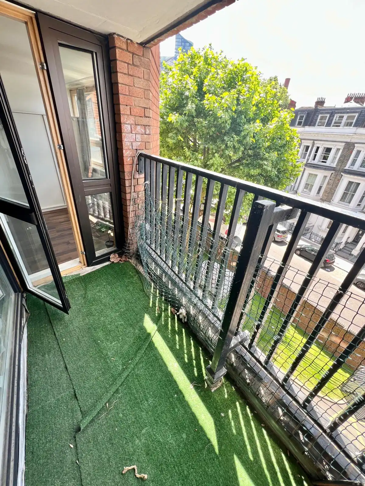 Double room near Imperial Wharf / Fulham Broadway